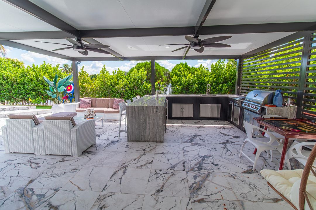 待售: $1,650,000 (5 贝兹, 4 浴室, 4460 平方英尺)