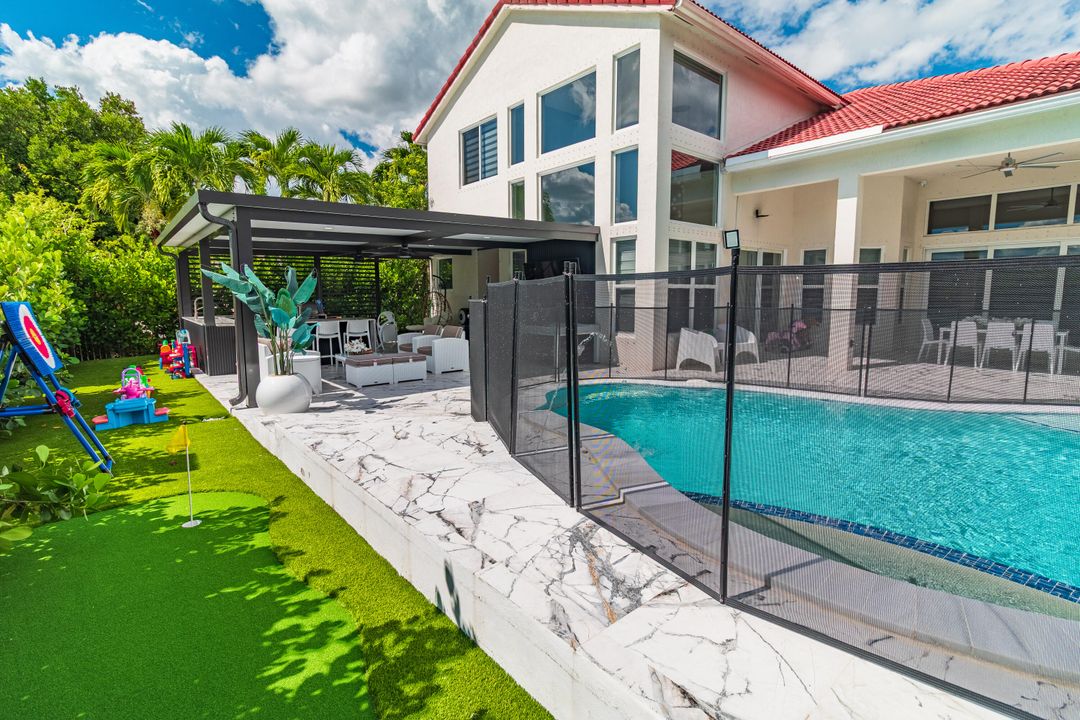 待售: $1,650,000 (5 贝兹, 4 浴室, 4460 平方英尺)