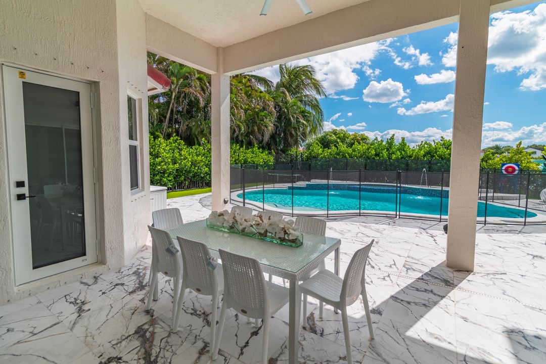 待售: $1,650,000 (5 贝兹, 4 浴室, 4460 平方英尺)