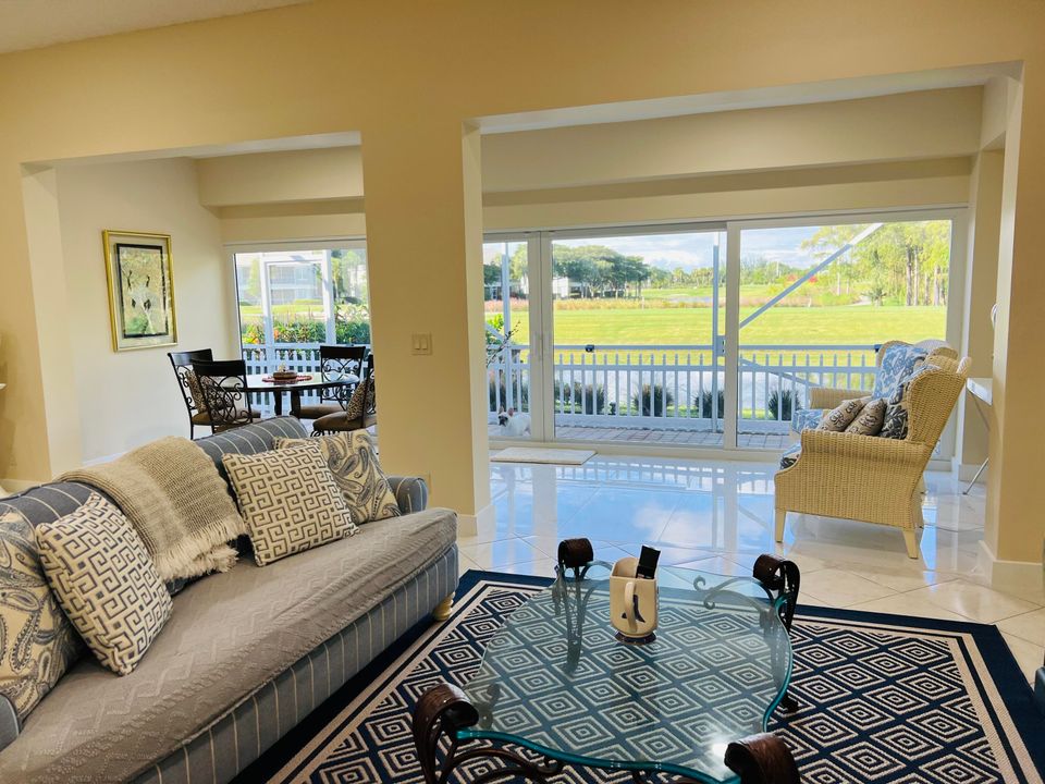 For Sale: $379,000 (3 beds, 2 baths, 2090 Square Feet)