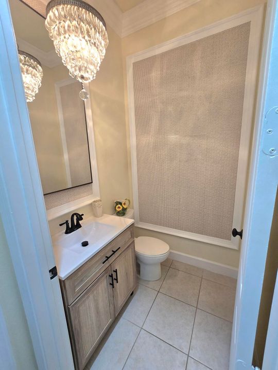 Active With Contract: $399,900 (2 beds, 2 baths, 1780 Square Feet)