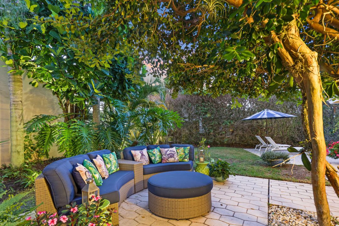 Active With Contract: $725,000 (3 beds, 2 baths, 2363 Square Feet)