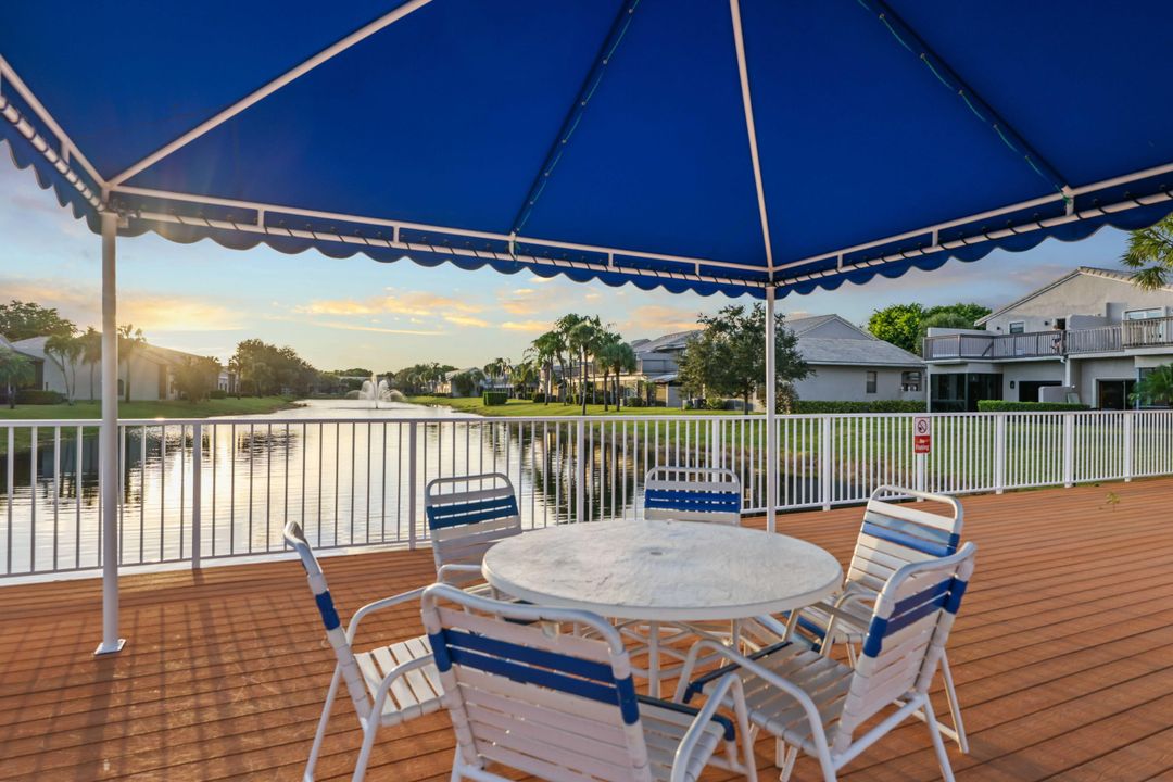 Active With Contract: $725,000 (3 beds, 2 baths, 2363 Square Feet)