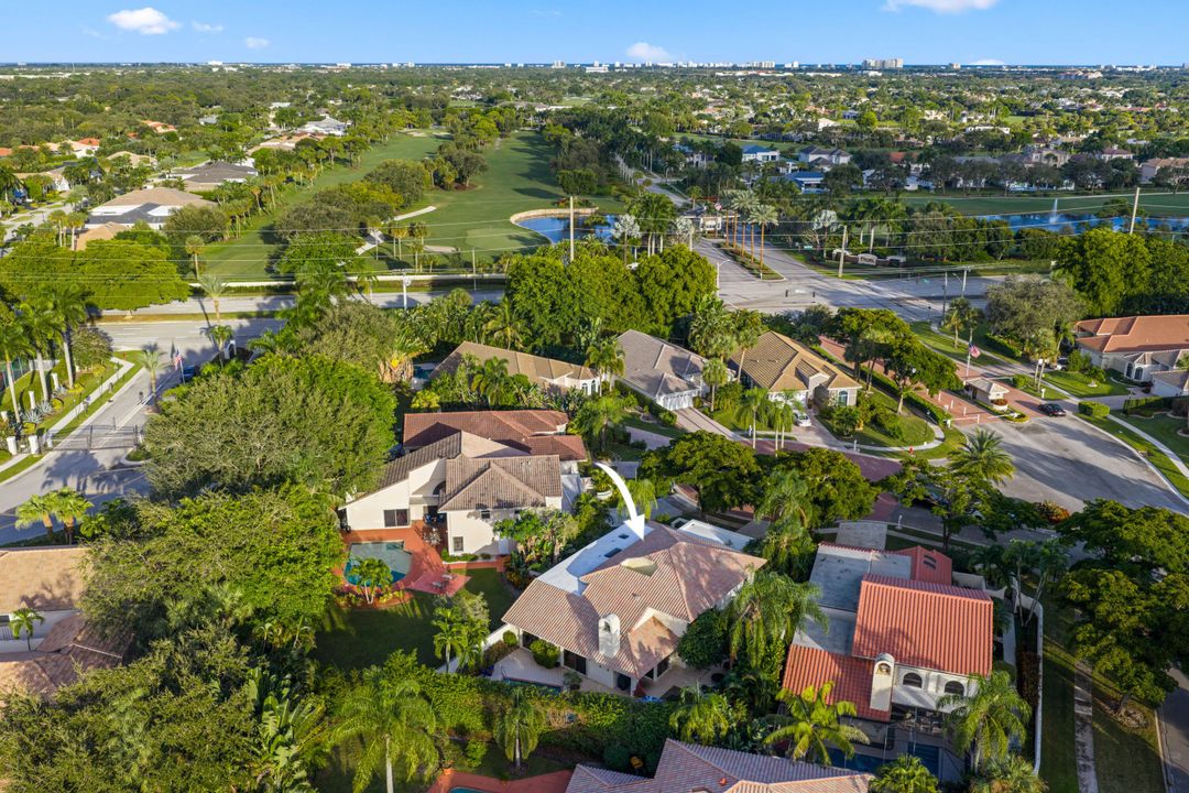 Active With Contract: $725,000 (3 beds, 2 baths, 2363 Square Feet)