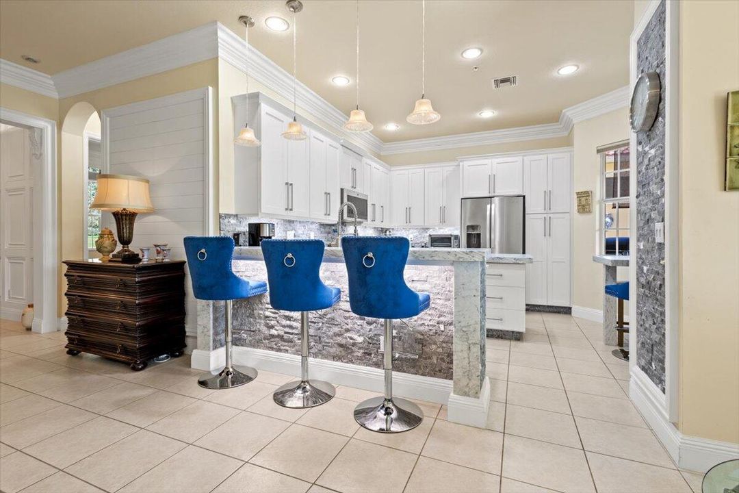 Active With Contract: $399,900 (2 beds, 2 baths, 1780 Square Feet)