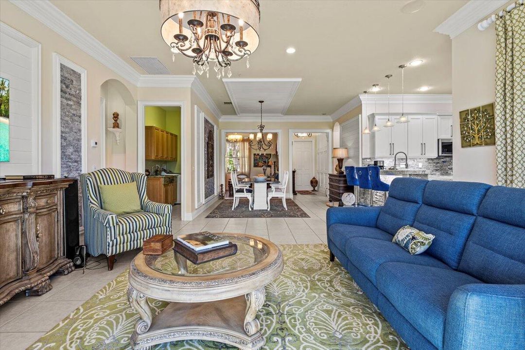 Active With Contract: $399,900 (2 beds, 2 baths, 1780 Square Feet)