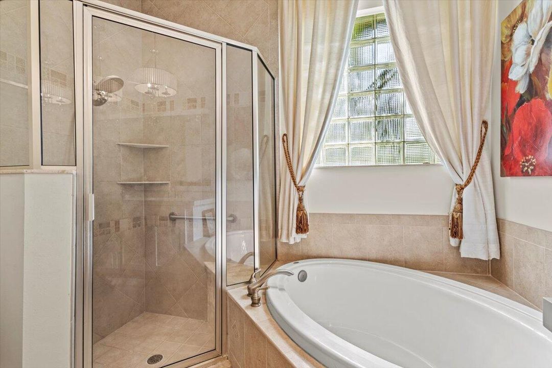 Active With Contract: $399,900 (2 beds, 2 baths, 1780 Square Feet)