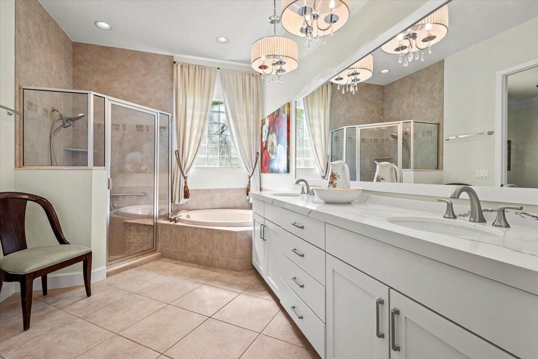 Active With Contract: $399,900 (2 beds, 2 baths, 1780 Square Feet)