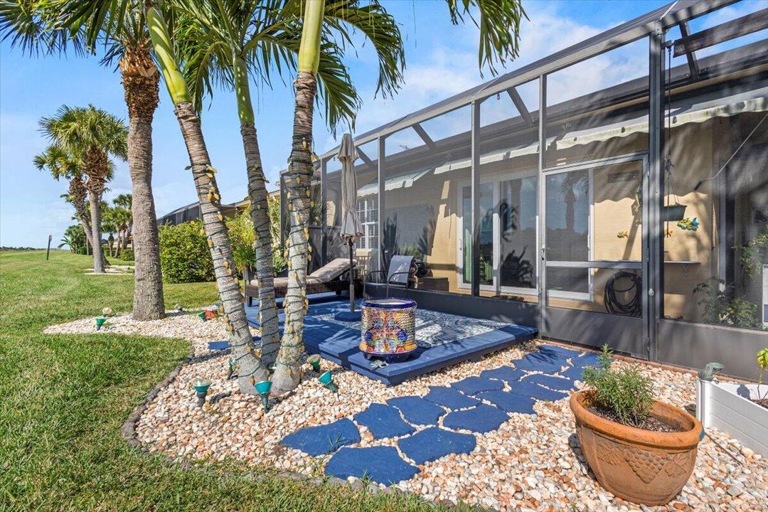 Active With Contract: $399,900 (2 beds, 2 baths, 1780 Square Feet)