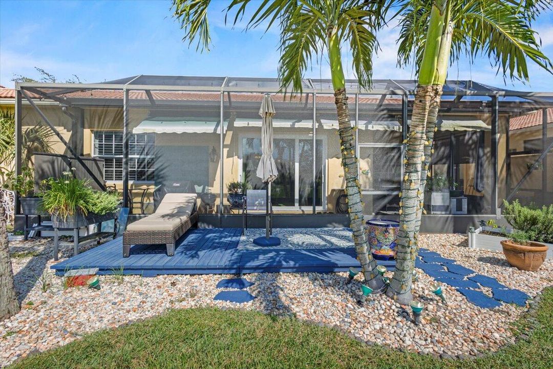 Active With Contract: $399,900 (2 beds, 2 baths, 1780 Square Feet)