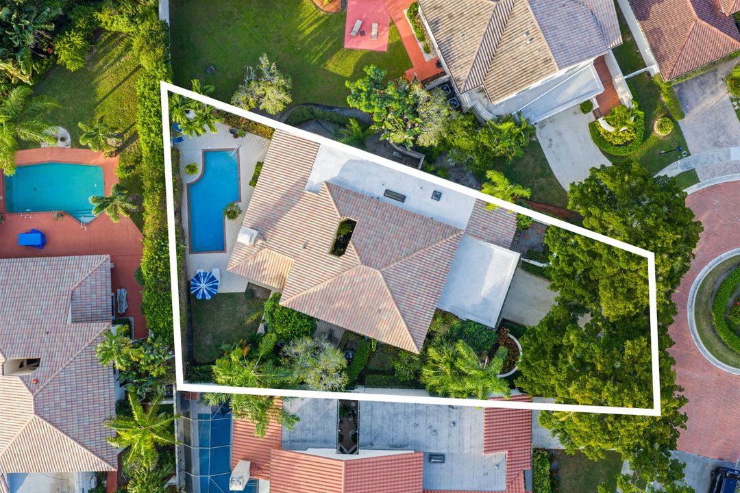 Active With Contract: $725,000 (3 beds, 2 baths, 2363 Square Feet)