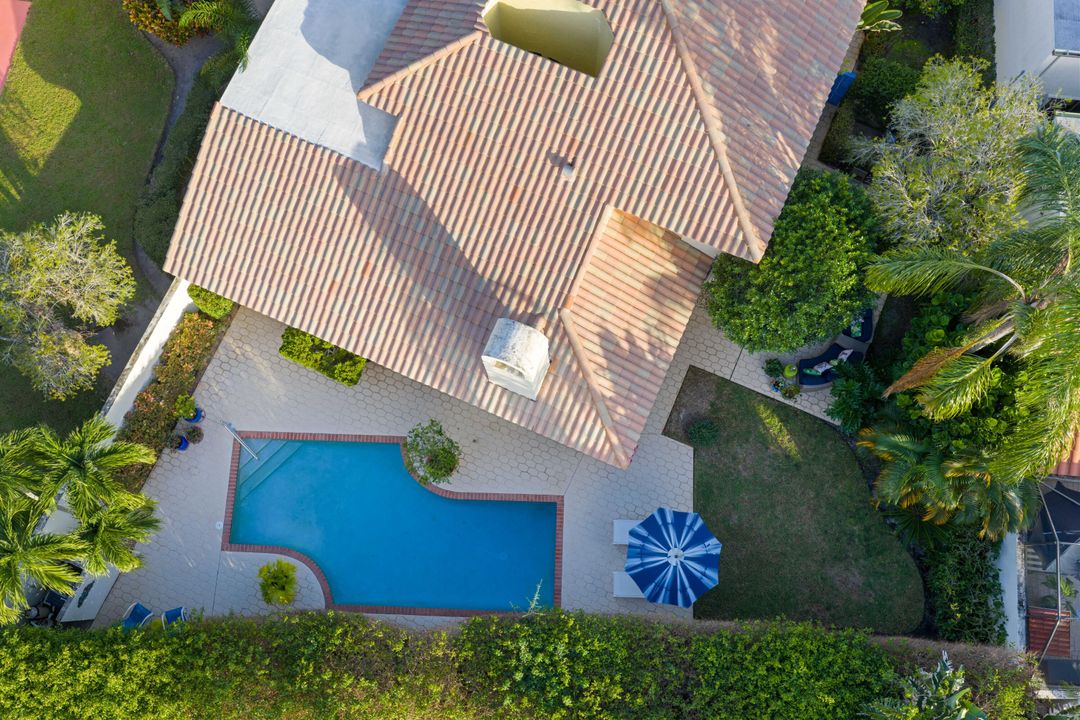 Active With Contract: $725,000 (3 beds, 2 baths, 2363 Square Feet)