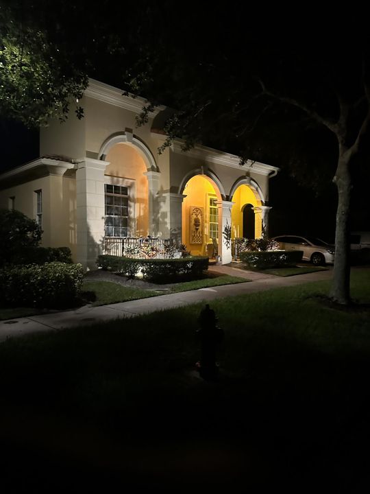 Active With Contract: $399,900 (2 beds, 2 baths, 1780 Square Feet)