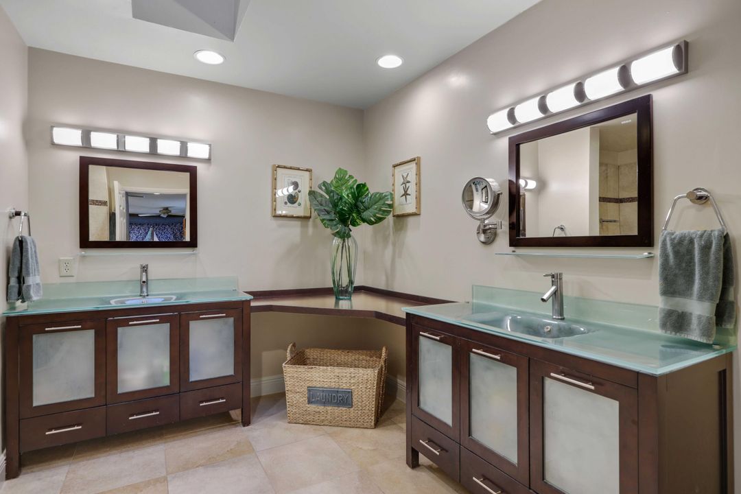 Active With Contract: $725,000 (3 beds, 2 baths, 2363 Square Feet)