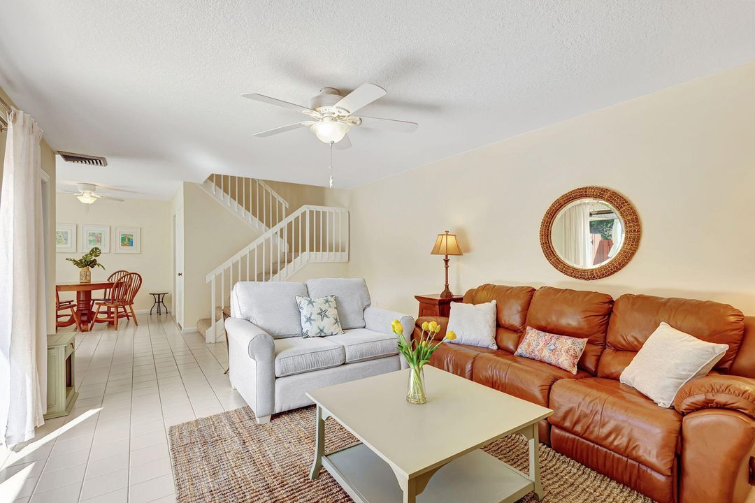 For Rent: $3,200 (2 beds, 2 baths, 1188 Square Feet)