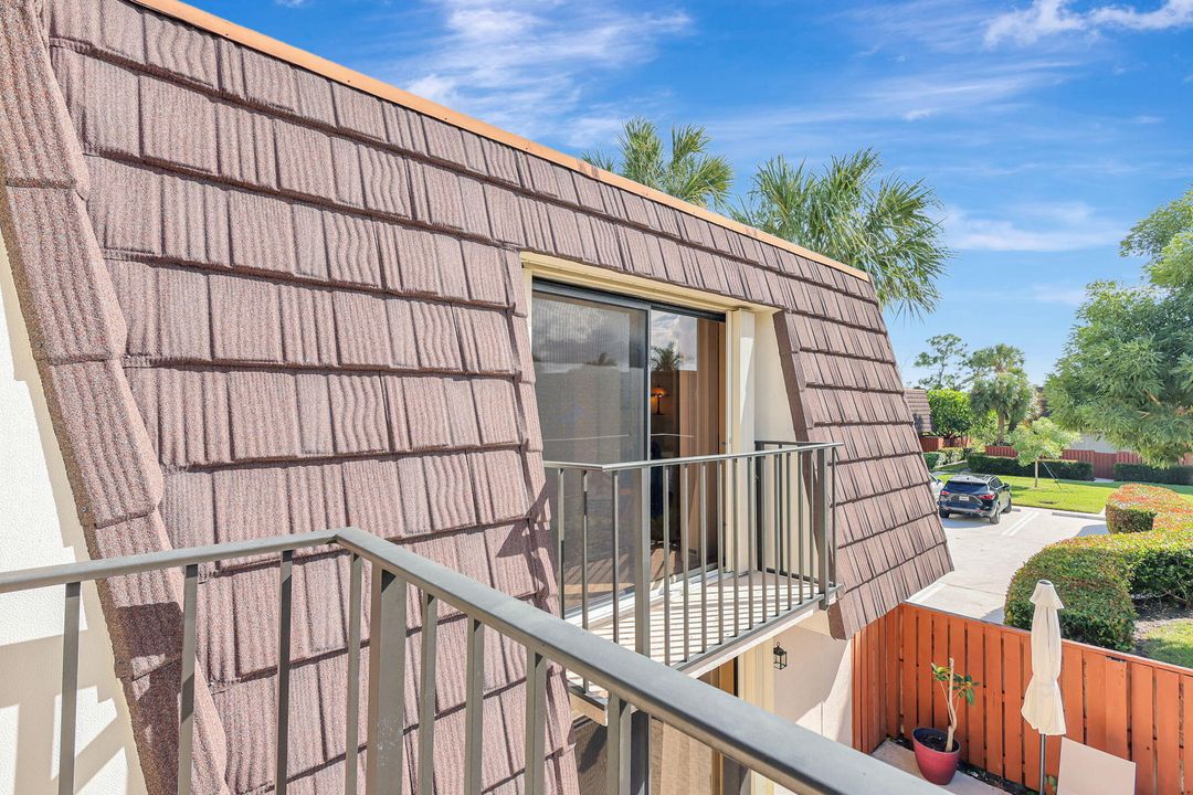 For Rent: $3,200 (2 beds, 2 baths, 1188 Square Feet)