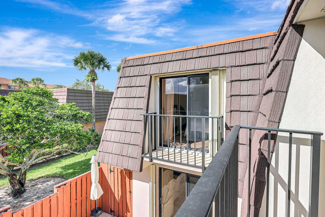 For Rent: $3,200 (2 beds, 2 baths, 1188 Square Feet)