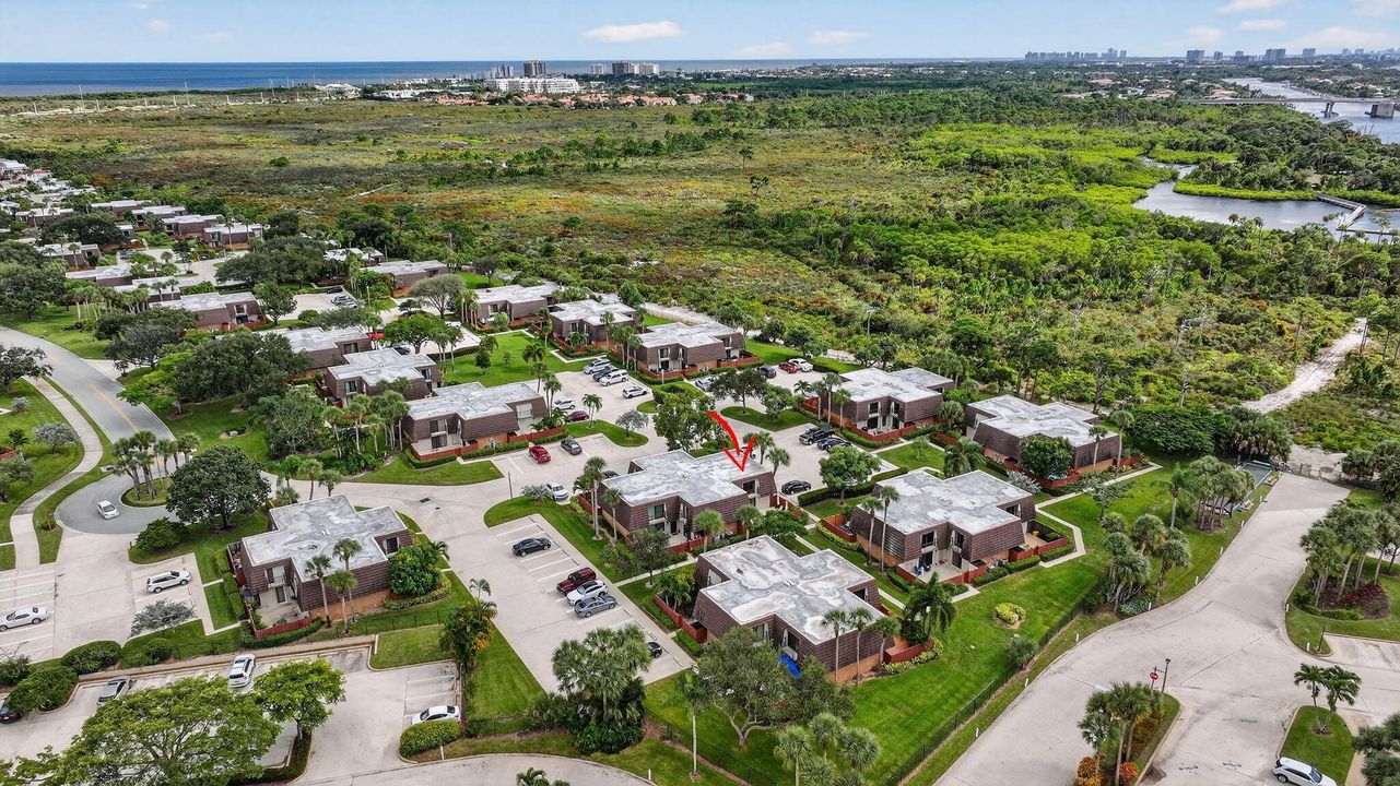 For Rent: $3,200 (2 beds, 2 baths, 1188 Square Feet)