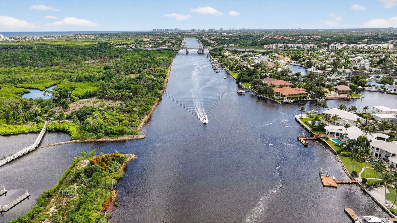 For Rent: $3,200 (2 beds, 2 baths, 1188 Square Feet)