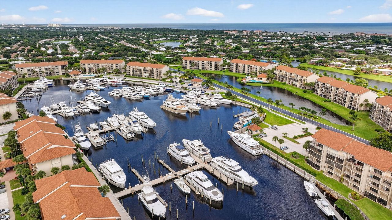 For Rent: $3,200 (2 beds, 2 baths, 1188 Square Feet)