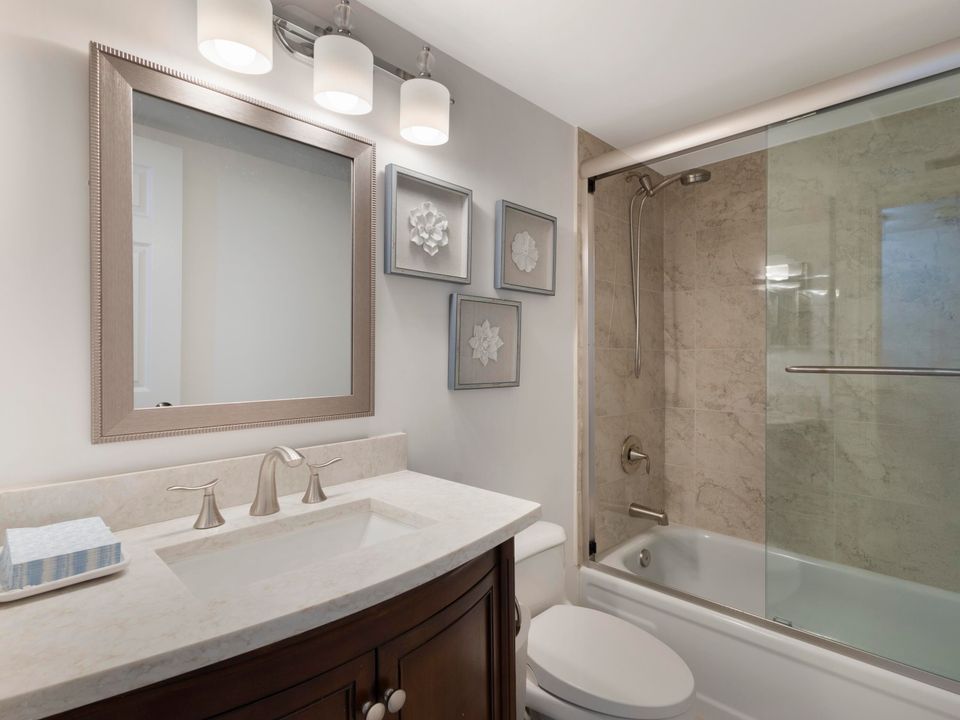 For Sale: $549,000 (2 beds, 2 baths, 1432 Square Feet)