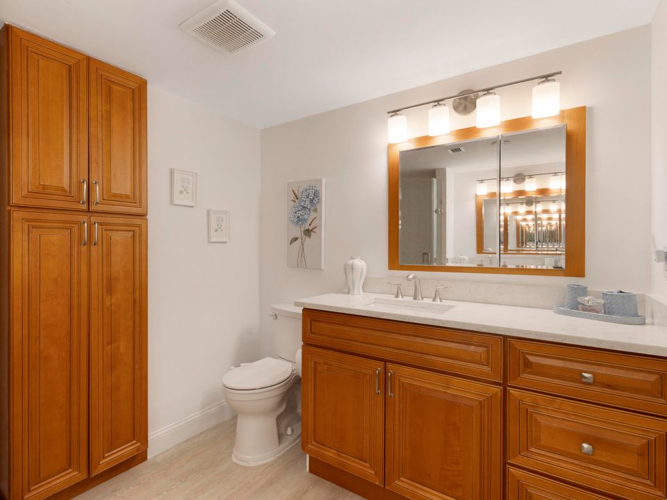 For Sale: $549,000 (2 beds, 2 baths, 1432 Square Feet)