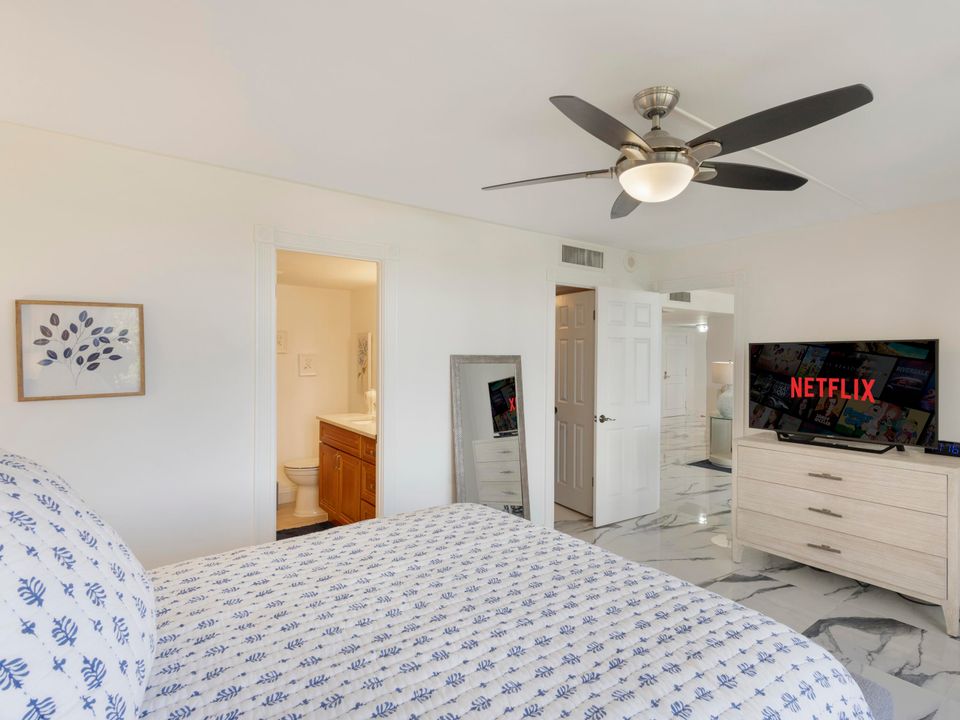 For Sale: $549,000 (2 beds, 2 baths, 1432 Square Feet)