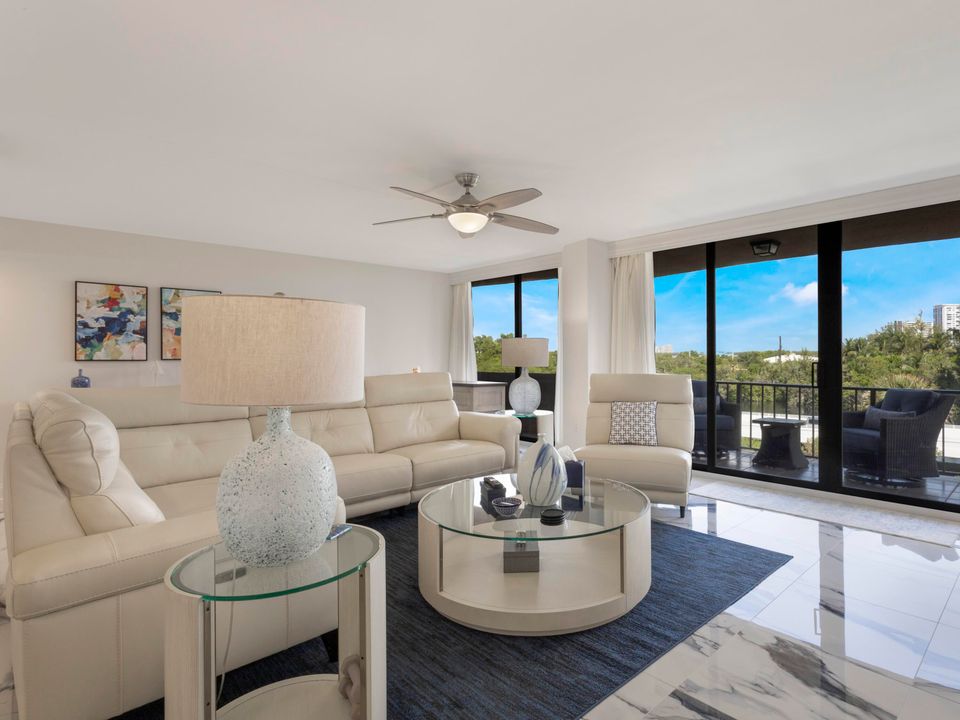 For Sale: $549,000 (2 beds, 2 baths, 1432 Square Feet)