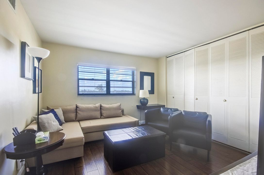 For Sale: $380,000 (2 beds, 2 baths, 1440 Square Feet)