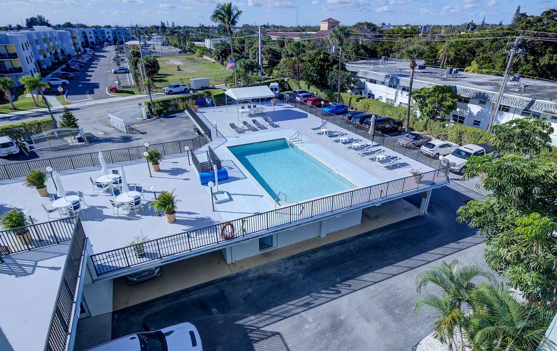 For Sale: $380,000 (2 beds, 2 baths, 1440 Square Feet)