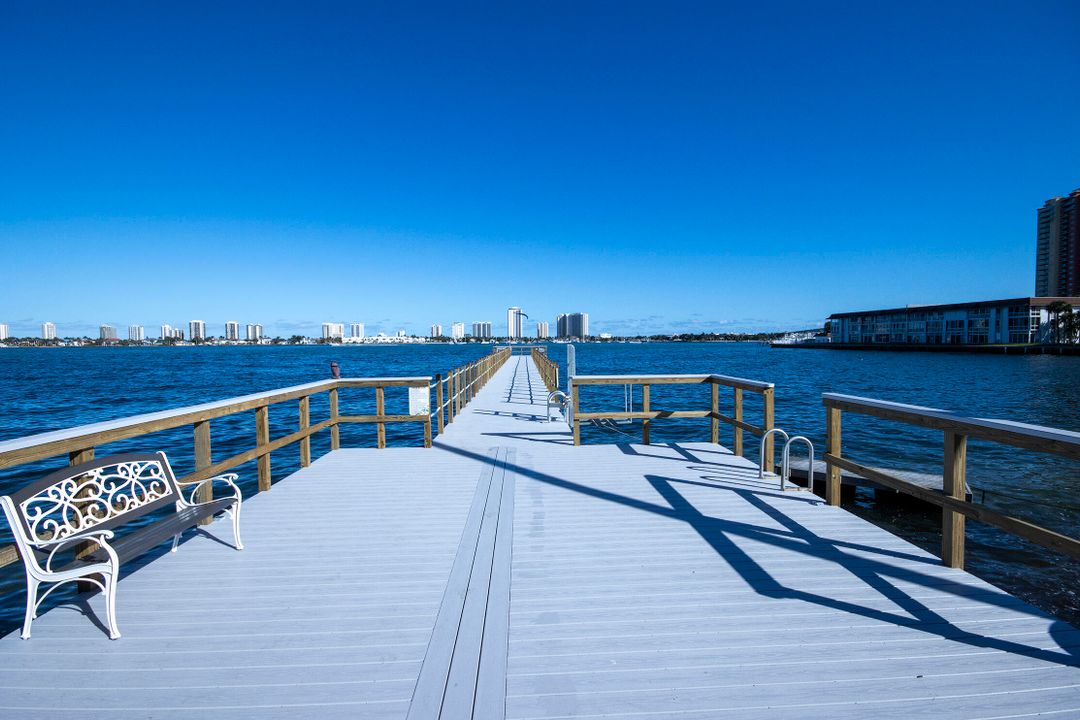 For Sale: $380,000 (2 beds, 2 baths, 1440 Square Feet)