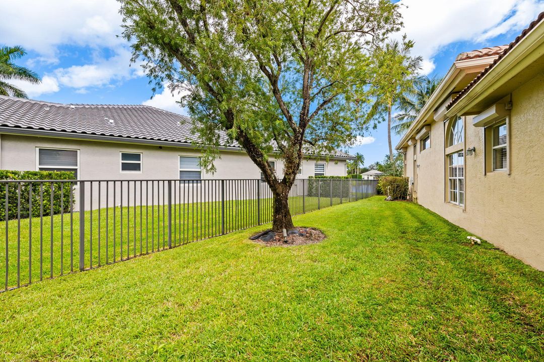 Active With Contract: $1,200,000 (4 beds, 4 baths, 3567 Square Feet)