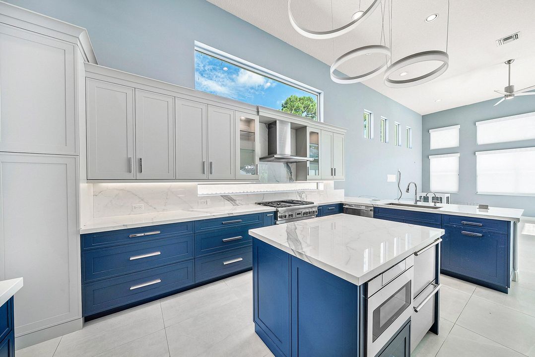 En Venta: $2,995,000 (3 camas, 3 baños, 3636 Pies cuadrados)