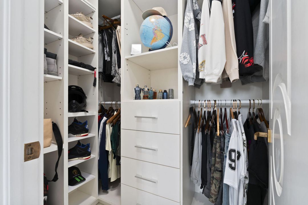 На продажу: $4,550,000 (5 спален, 5 ванн, 4400 Квадратных фут)