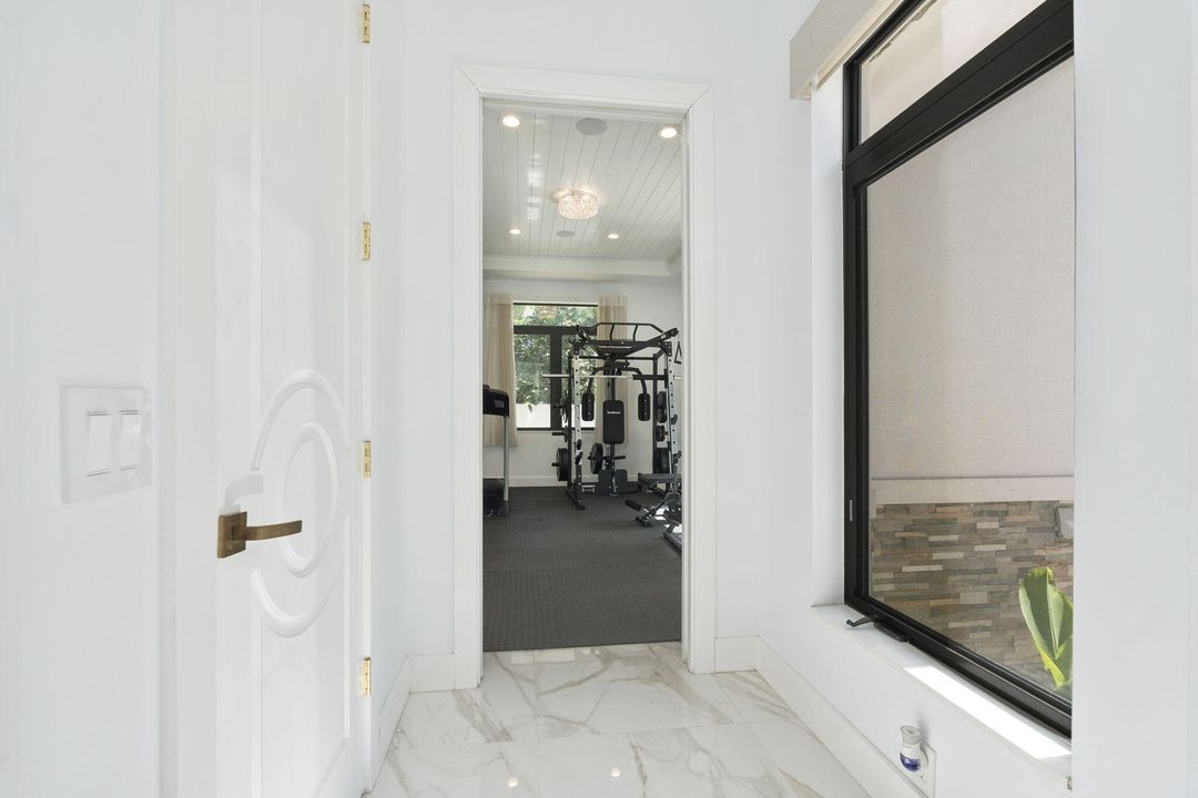 На продажу: $4,550,000 (5 спален, 5 ванн, 4400 Квадратных фут)