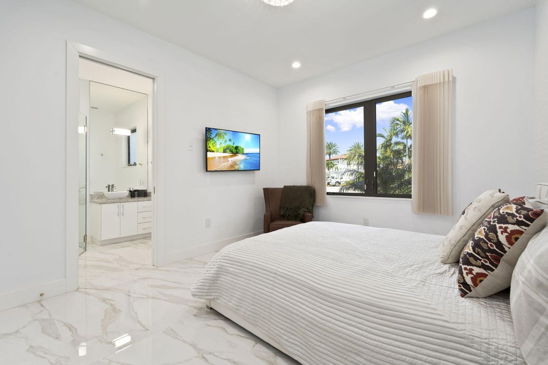 На продажу: $4,550,000 (5 спален, 5 ванн, 4400 Квадратных фут)