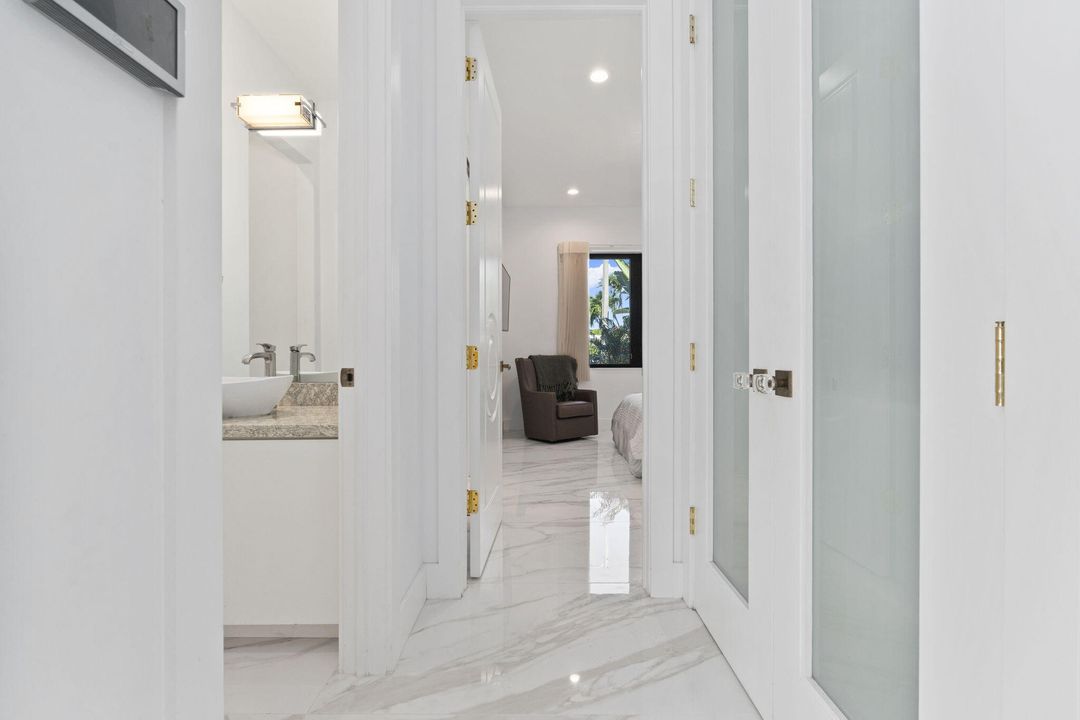 На продажу: $4,550,000 (5 спален, 5 ванн, 4400 Квадратных фут)