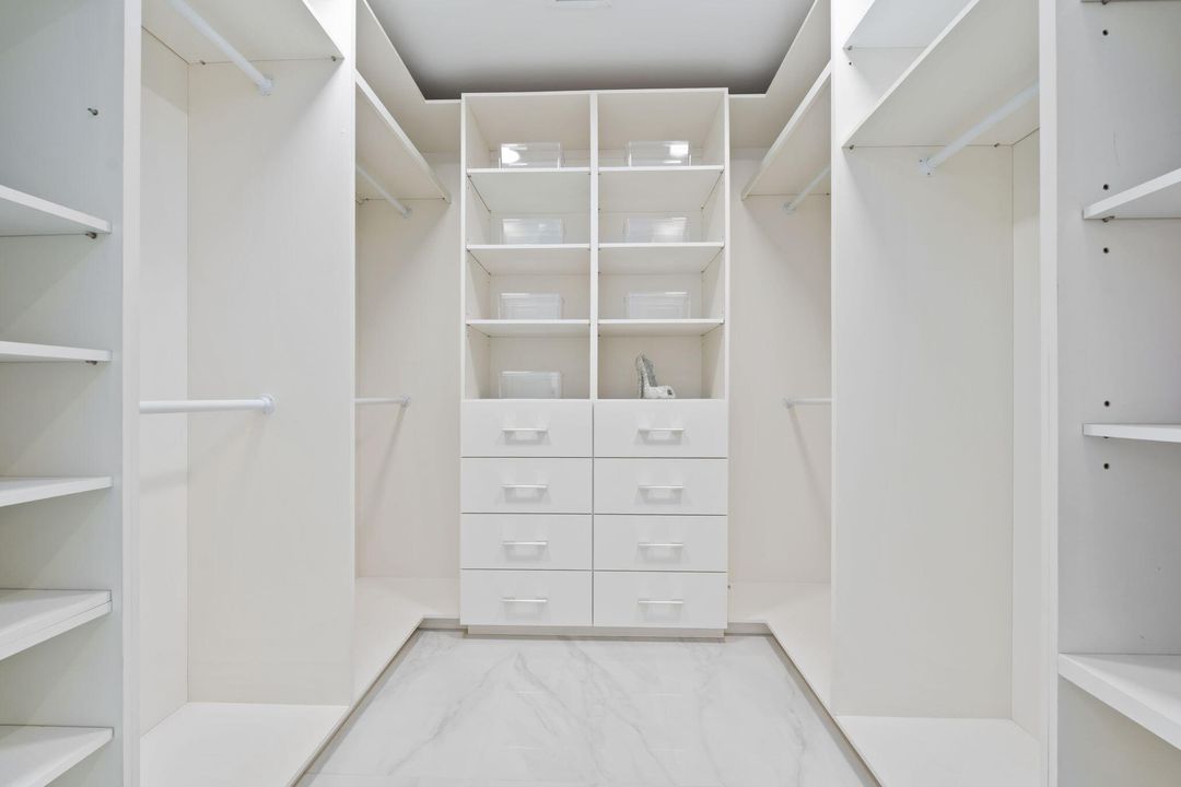 На продажу: $4,550,000 (5 спален, 5 ванн, 4400 Квадратных фут)