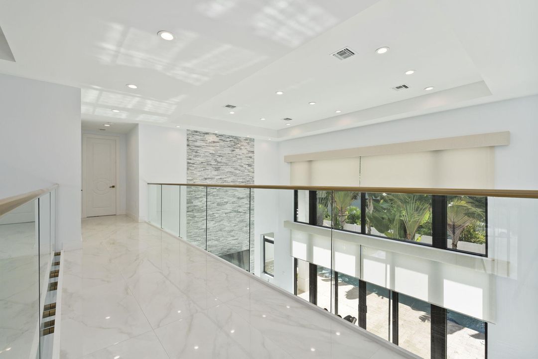 На продажу: $4,550,000 (5 спален, 5 ванн, 4400 Квадратных фут)