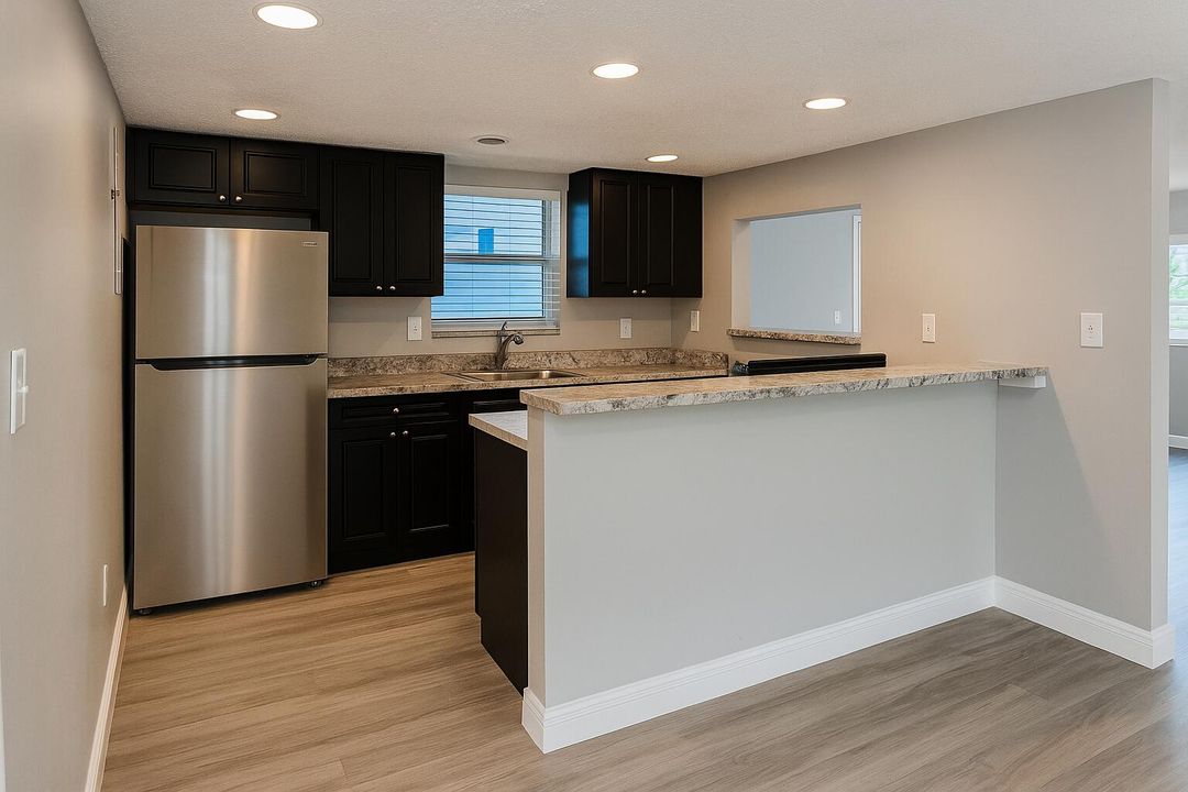 For Rent: $2,050 (2 beds, 2 baths, 1200 Square Feet)