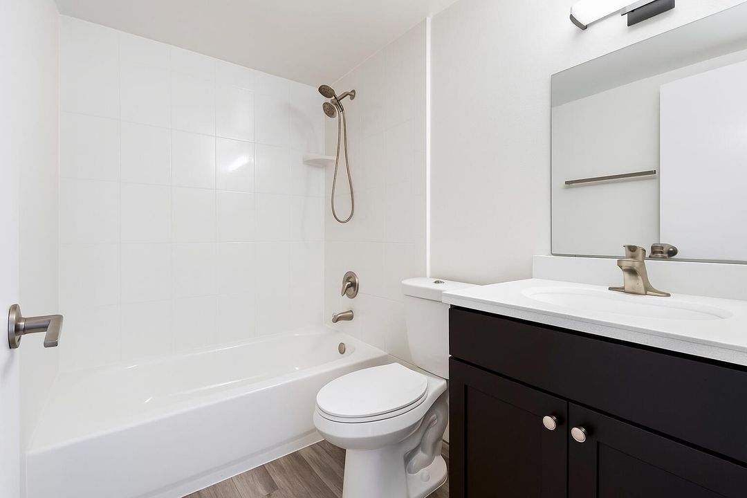 For Rent: $2,050 (2 beds, 2 baths, 1200 Square Feet)