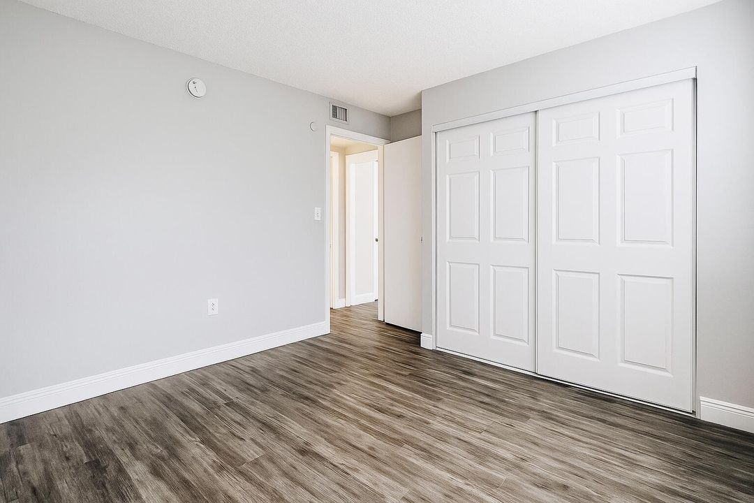 For Rent: $2,050 (2 beds, 2 baths, 1200 Square Feet)