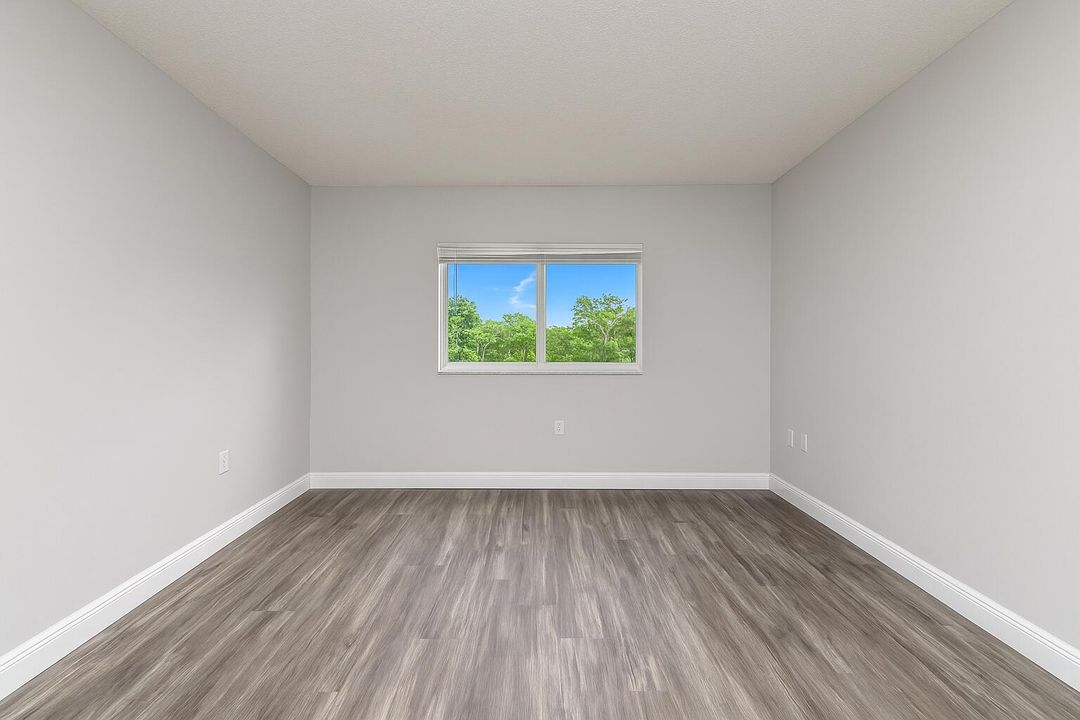 For Rent: $2,050 (2 beds, 2 baths, 1200 Square Feet)