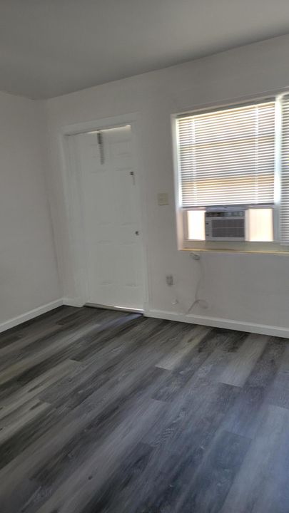For Rent: $1,275 (2 beds, 1 baths, 648 Square Feet)