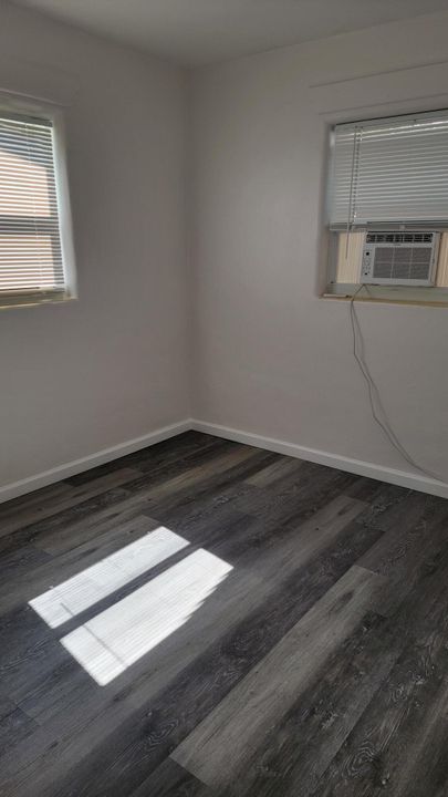 For Rent: $1,275 (2 beds, 1 baths, 648 Square Feet)