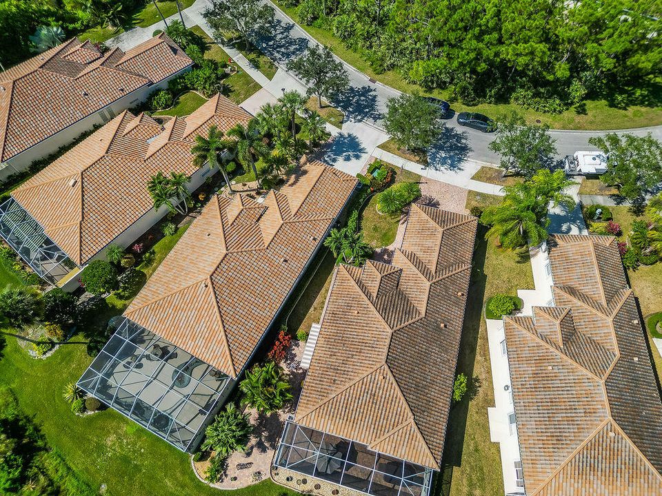 En Venta: $699,000 (3 camas, 2 baños, 2221 Pies cuadrados)