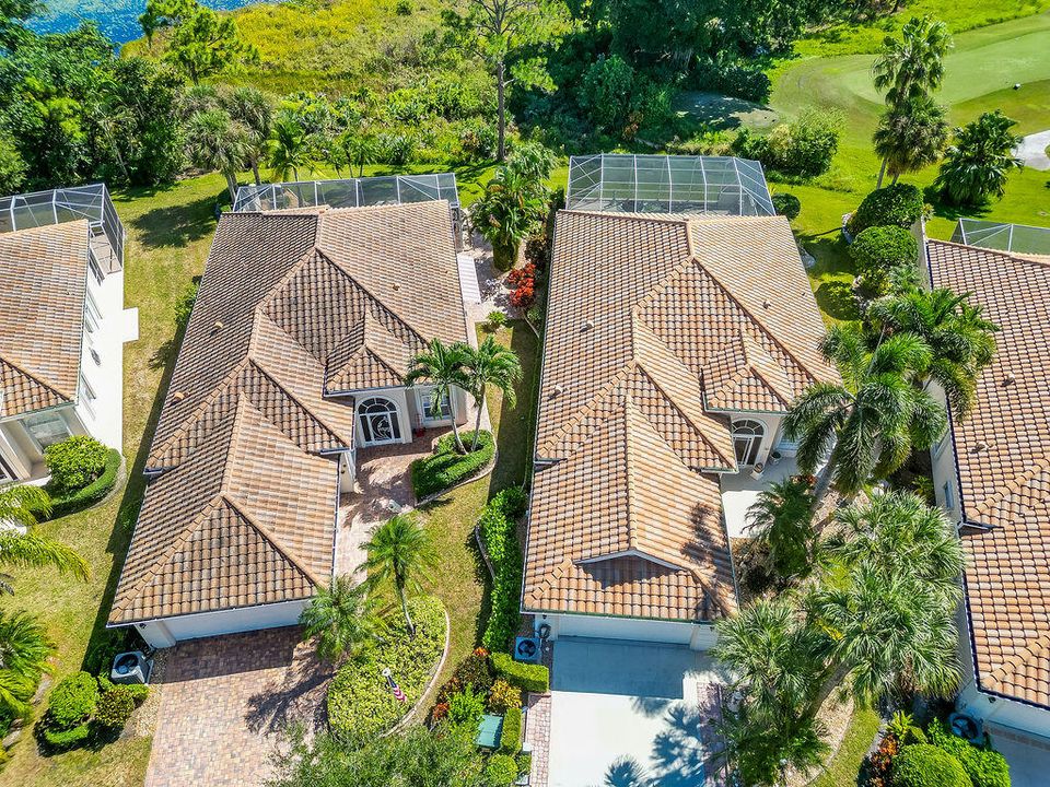 En Venta: $699,000 (3 camas, 2 baños, 2221 Pies cuadrados)