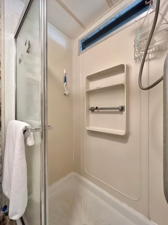 For Sale: $43,000 (2 beds, 2 baths, 1200 Square Feet)