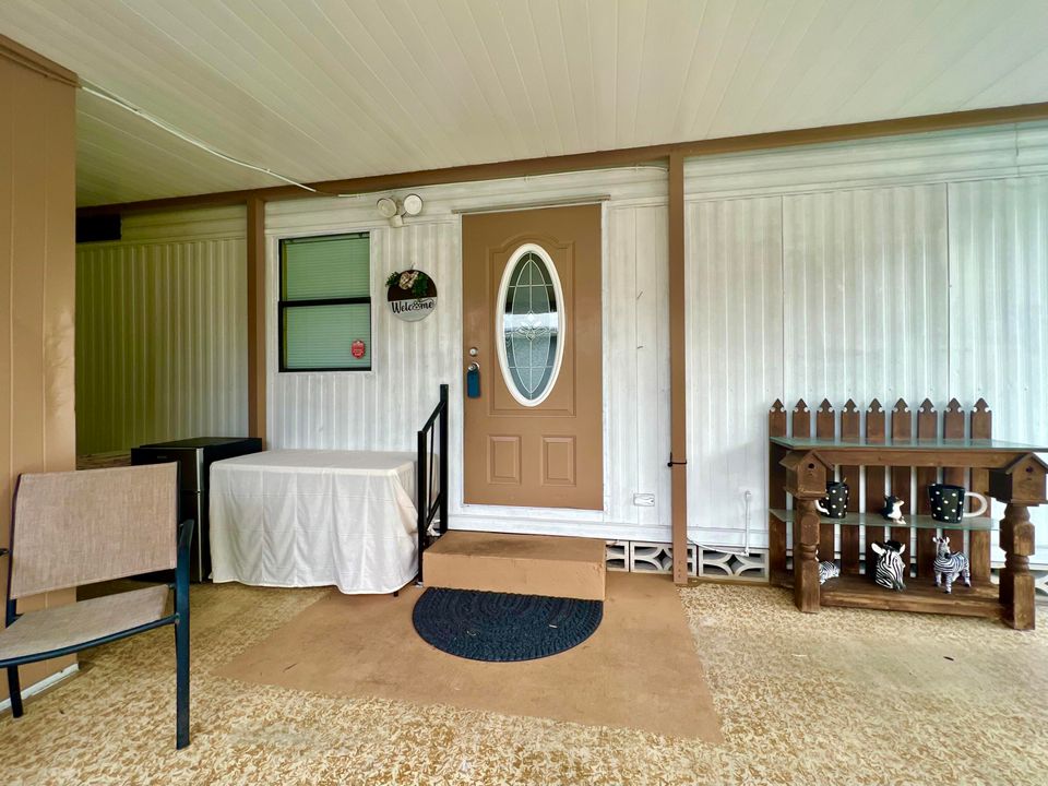 For Sale: $43,000 (2 beds, 2 baths, 1200 Square Feet)