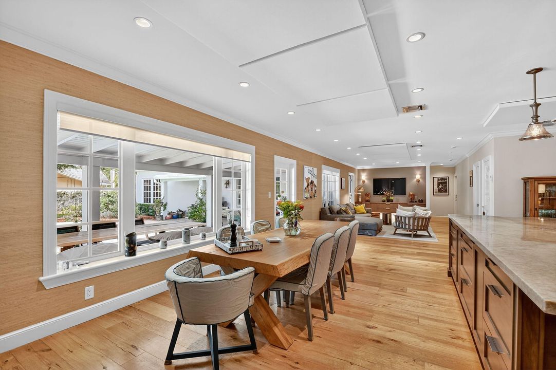 На продажу: $3,450,000 (3 спален, 3 ванн, 3072 Квадратных фут)